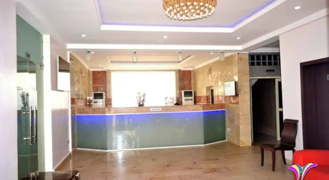 Clase Alta Hotel and Suites Limited, Rezerwuj Hotel Benin Ikpoba-Okha