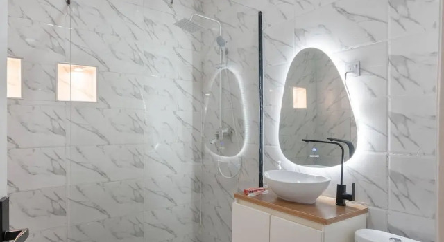 Номер Standard MountRoyal Centre Hotel and Suites