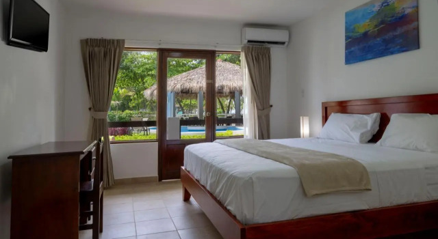 Fuego del Sol Beachfront Hotel, Забронировать Отель Хако Пунтаренас