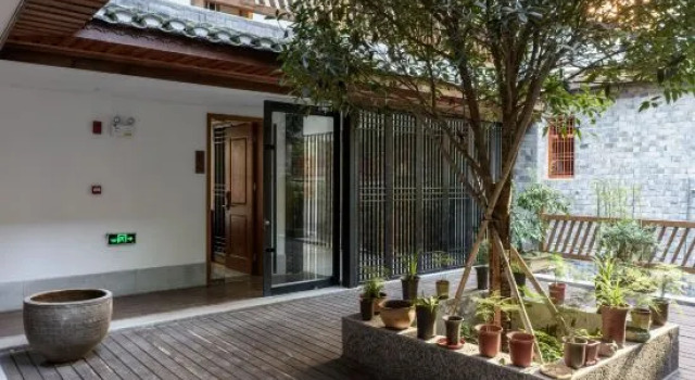 Shuixiu Hotel (Mist Bridge, Phoenix Ancient Town Scenic Area), Rezerwuj Hotel Xiangxi Hunan