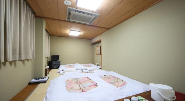 City Hotel Ikeda, Rezerwuj Hotel Hotele w Chugoku z parkingiem, Parking