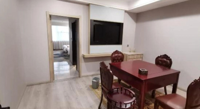 Tianjia Holiday Hotel (Nanjing Tianyin Avenue Metro Station Store)