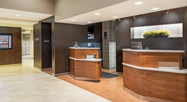 Courtyard by Marriott Danbury, Rezerwuj Hotel Hotele w New England z basenem, Basen