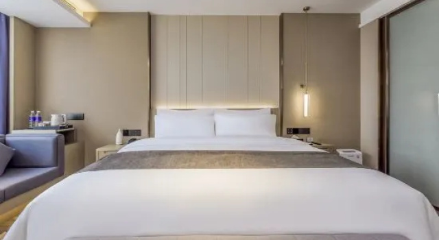 Люкс Deluxe Lavande Hotel Chengdu Shuangliu International Airport of Sichuan Province