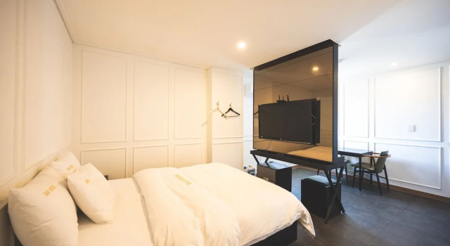 Двухместный номер Business B&F Hotel