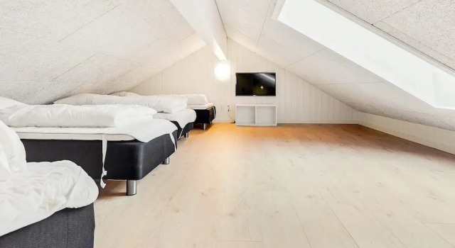 5 Star Holiday Home in Vaeggerlose, Prenota Casa vacanze Hotel a Marielyst con piscina, Piscina