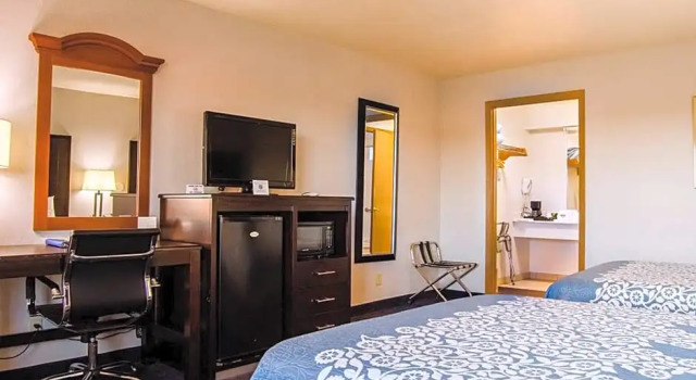 Четырёхместный номер Standard Econo Lodge Panguitch Near Bryce Canyon
