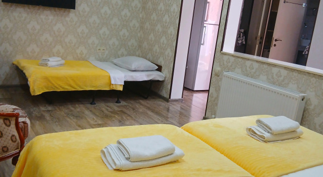 Студия с балконом Апартаменты One bedroom apartment for tree persons with single beds and extra bed