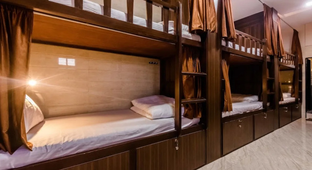 Кровать в общем номере (мужской номер) Awesome Dormitory