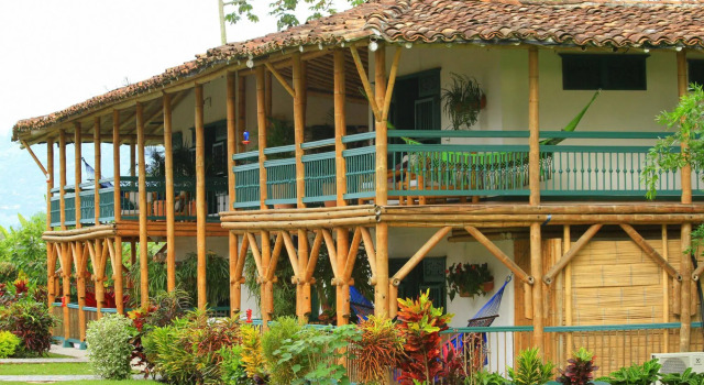 Hotel Hacienda Bambusa, Book Hotel 4-Star Hotels in Coffee Triangle, 4*