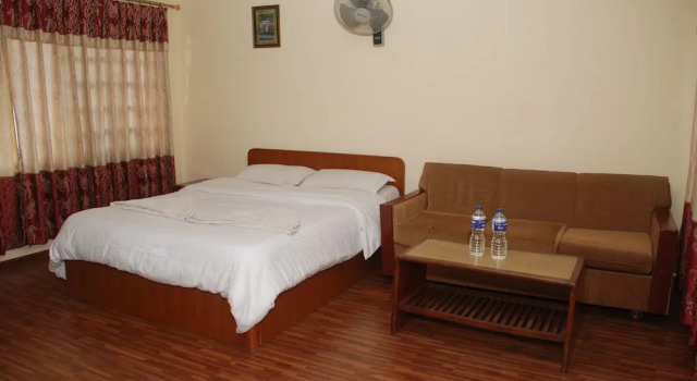 Двухместный номер Deluxe с балконом Kathmandu Madhuban Guest House