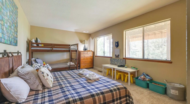 Deck & Views: Pet-friendly Starry Pines Cabin, Reserva ahora Casa o chalet Arnold California