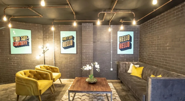 Stylish warehouse apartment in Central Cardiff, Забронировать Апартаменты/квартира Кардифф Гламорган, рядом с La Mostra Gallery