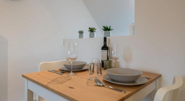 CASSEL LOFTS - Gemütliches Apartment für 3 mit Netflix & 4K TV, Забронировать Апартаменты/квартира Апартаменты земли Гессена, Апартаменты/квартира