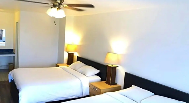 Четырёхместный номер Standard Gulfway Motel and Restaurant