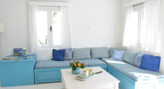 Villa Elea,suberb seaview,nearby beach and town.