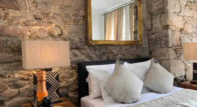 Студия Royal Royal Mile Suites by the Castle