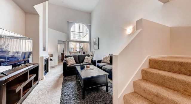 H3 -Gorgeous Multi Level San Diego Loft - Work or Escape Free Parking - #1 Location!