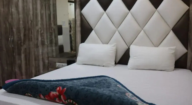 Трёхместный номер Deluxe с видом на город Hotel welcome Kanpur