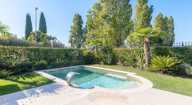 Апартаменты Luxury Lakefront Catullo A1 by Wonderful Italy