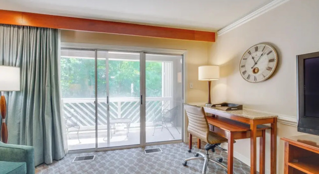 Resort Condo w/ Marina Access in Williamsburg!, Book Ferieresort Resorthoteller i Williamsburg, Ferieresort