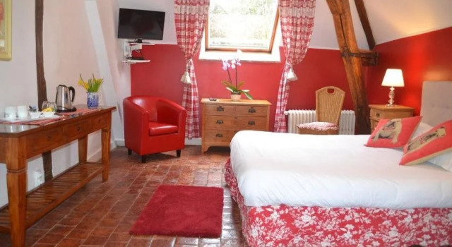 Hôtel les Grands Chênes, Rezerwuj Hotel Saint-Fargeau 