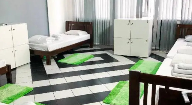 Кровать в общем номере Hotel Zipper House