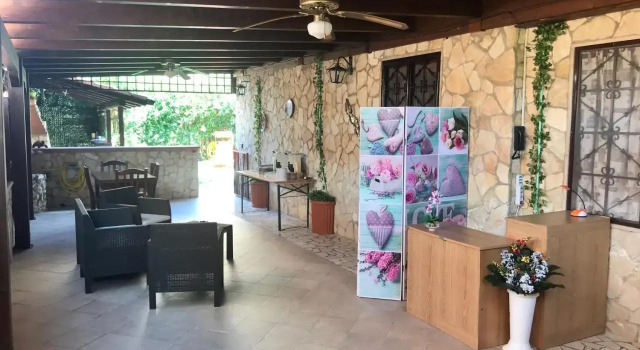 B&B Villa San Valentino, Забронировать Отель «постель и завтрак» Манфредония Гаргано, рядом с Пляж Siponto