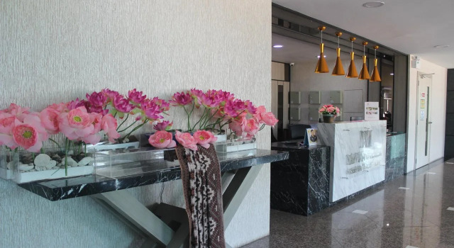 M Village Service Apartment, Забронировать Апартаменты/квартира Апартаменты Ban Khlong Phruan, рядом с Парк динозавров Dinosaur Park Dannok, Апартаменты/квартира