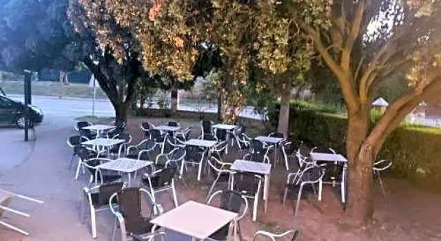 Hostal Linares, Забронировать Отель Вильянуэва-де-Арганьо 