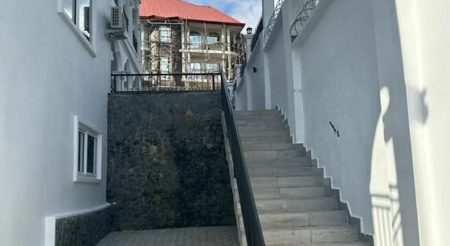 Апартаменты 2 Bed Apartment Sleeps 4 - Jacuzzi, Parking, Wifi