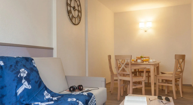 Résidence Pierre & Vacances La Promenade des Bains, Забронировать Отель Сен-Рафаэль Mimosa Road