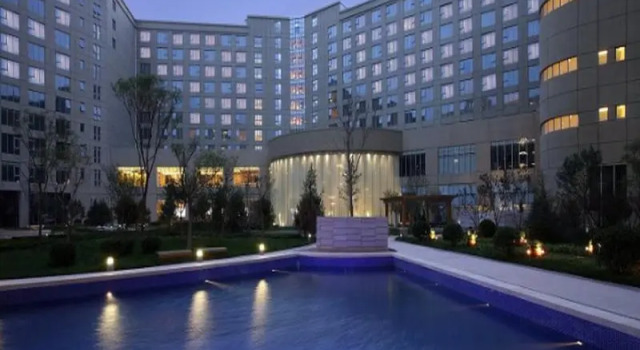 Полулюкс Crowne Plaza Tianjin Binhai by IHG