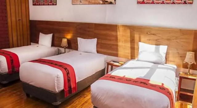 Трёхместный номер Standard Hotel Monasterio San Pedro