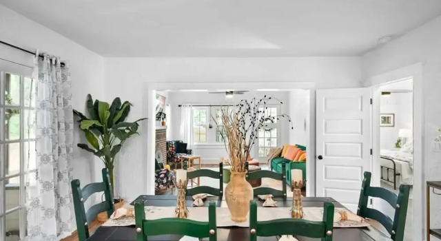 Newly Renovated Whimsical Cottage 2 Beds Hot Tub, Забронировать Дом для отпуска Виллы Saint Augustine Area, Вилла