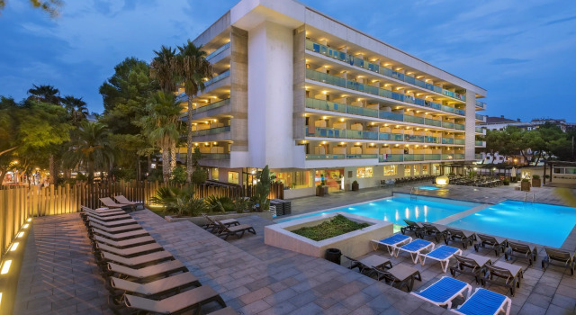 Курортный отель 4R Salou Park Resort II