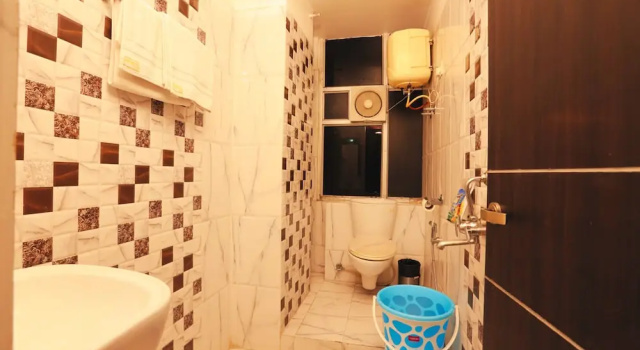 Трёхместный семейный номер Standard с видом на город Hotel Nexus l Hotels In Charbagh Lucknow