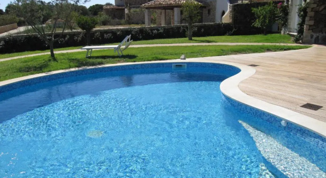 Вилла Villa Bougainvillea con piscina e giardino privato a pochi passi dal mare