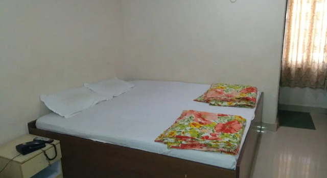 Iroomz NVR Hotels Luxury Redefined, Rezerwuj Hotel Hotele w Andhra Pradesh z parkingiem, Parking