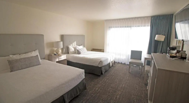Четырёхместный номер Standard с балконом La Serena Inn