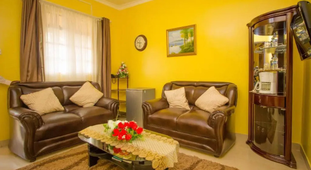 Полулюкс Hotel Nyakoe Kisii