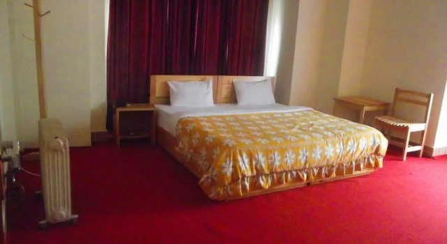 City Hotel