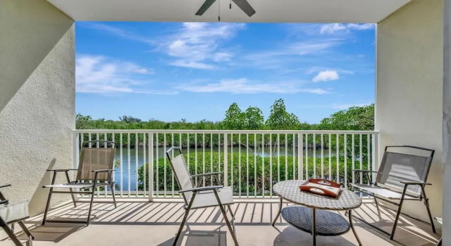 Mangrove View 2BR - Pool Hot Tub Gym Access, Rezerwuj Hotel Ruskin Floryda