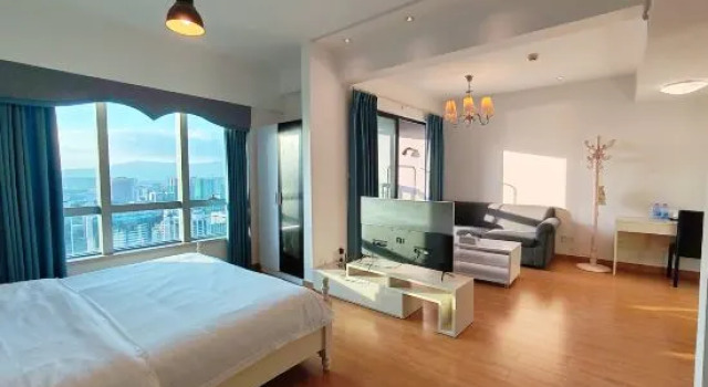 Люкс Deluxe 35 Art Apartment Hotel, Central Huamao Town, Huizhou