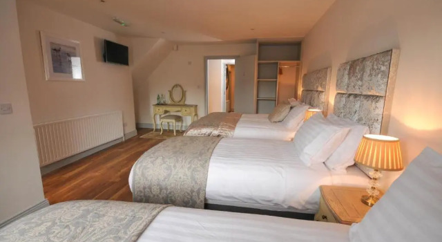Номер Superior Lodge at The Old Barracks