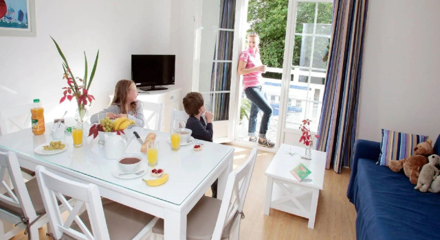 Beautiful apartment in local style on a small residence, Забронировать Апартаменты/квартира Кабур 
