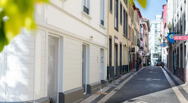 Apartamentos Praça Amarela by Heart of Funchal, Забронировать Апартаменты/квартира Серра-де-Агуа Фуншал, рядом с Музей естественной истории