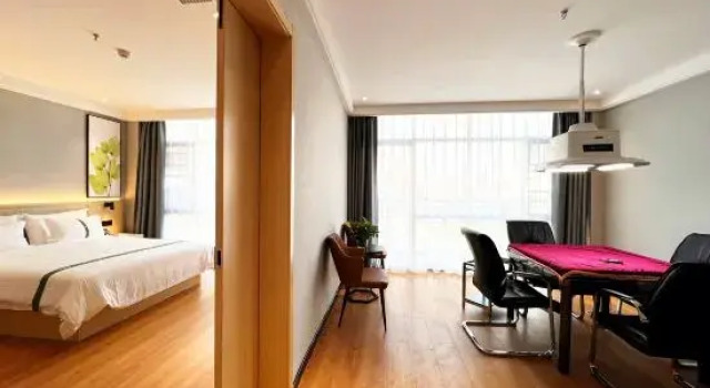 Люкс GreenTree Inn Smart Select Hotel (Hong'an Economic Development Zone Branch)