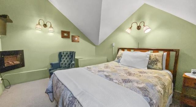 Abbett Placer Historic 7 Bedroom Home by RedAwning, Book Feriehus Villaer i Vail Ski, Villa