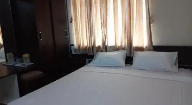 SR Residency, Забронировать Отель Отели штата Тамилнада с завтраком, Завтраки
